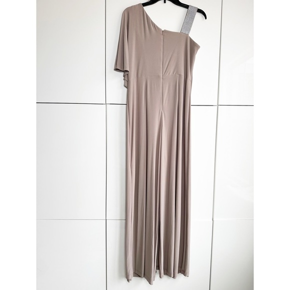 R & M Richard’s Asymmetrical Jumpsuit Taupe Color Size 6 Dressy Evening - Picture 6 of 8